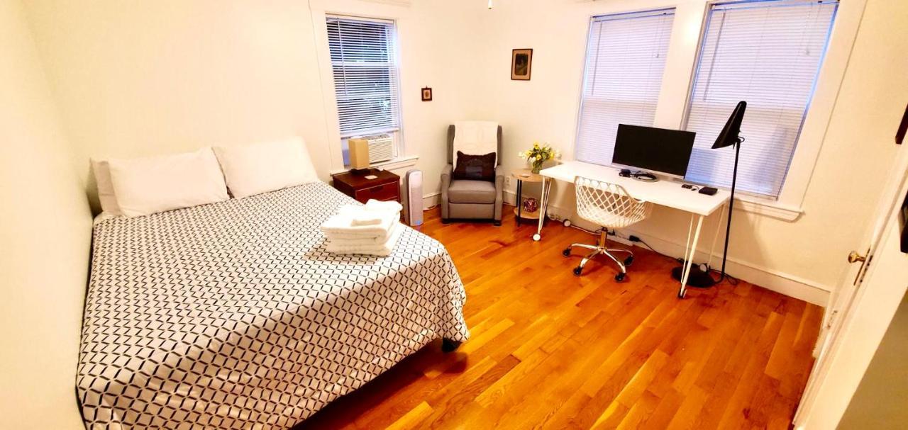 Near Train Station Gorgeous 3-Bedroom Apartment With Patios Βοστώνη Εξωτερικό φωτογραφία